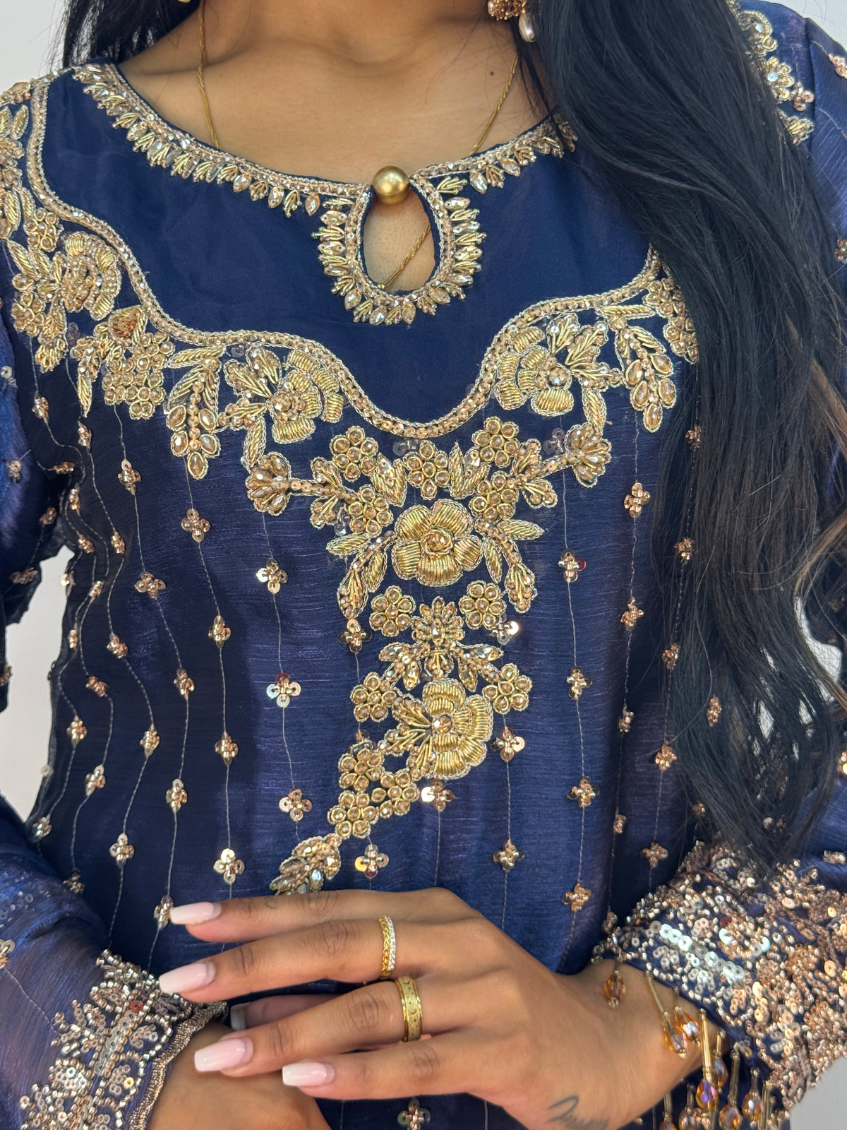 Parwana - Blue - Cutdana