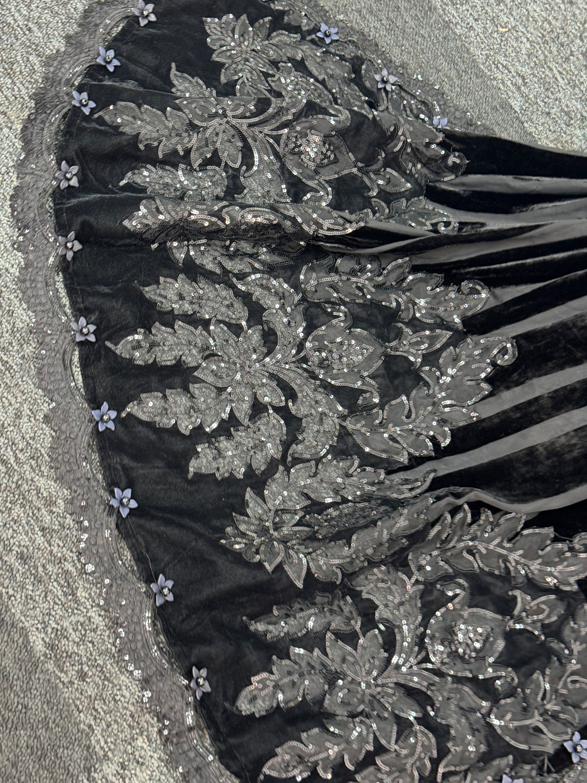 Maria B Luxury Velvet - Black - D6