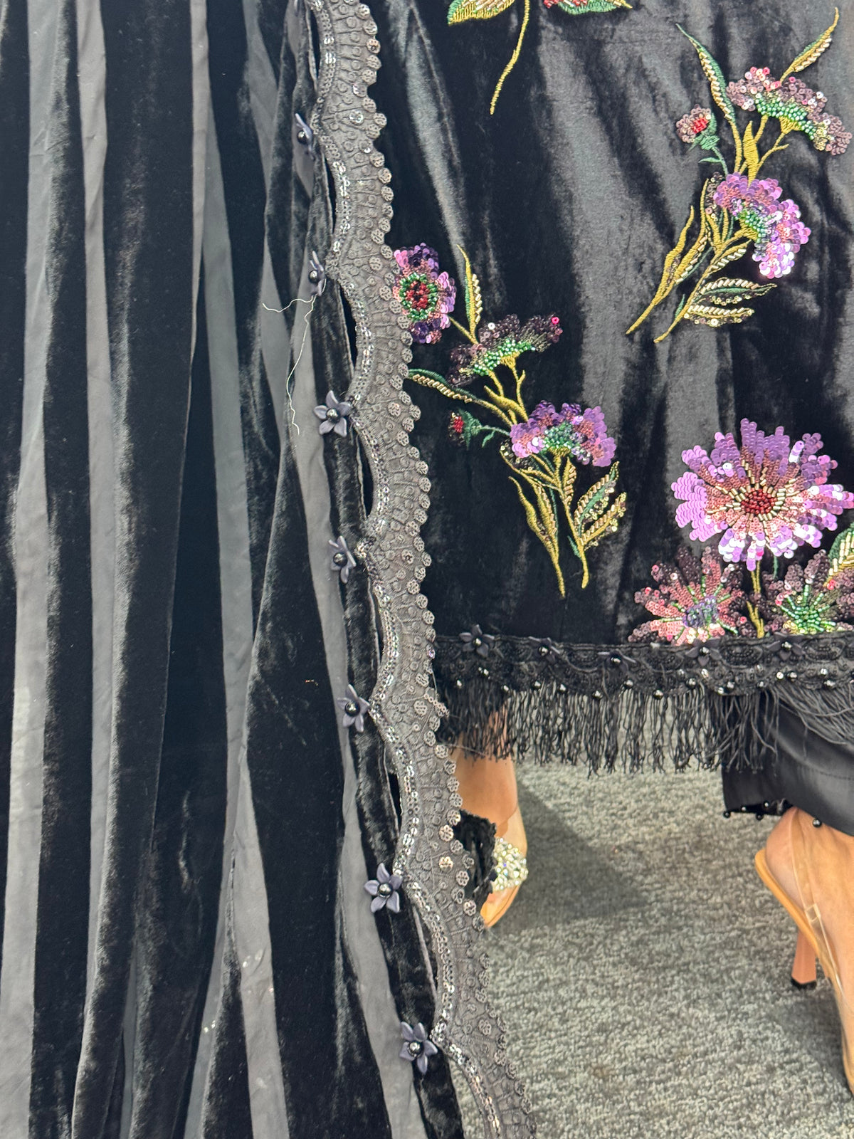 Maria B Luxury Velvet - Black - D6