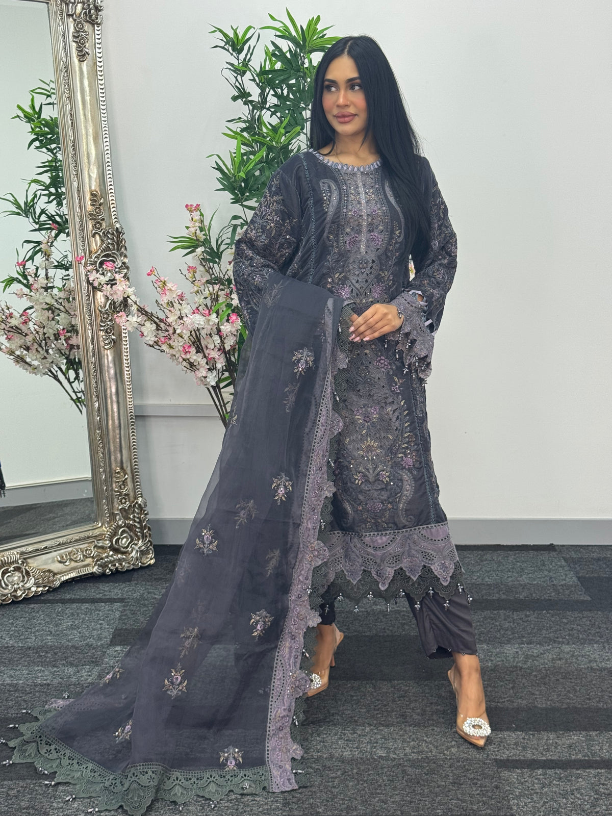 Maria B Luxury Velvet - Gray Purple -