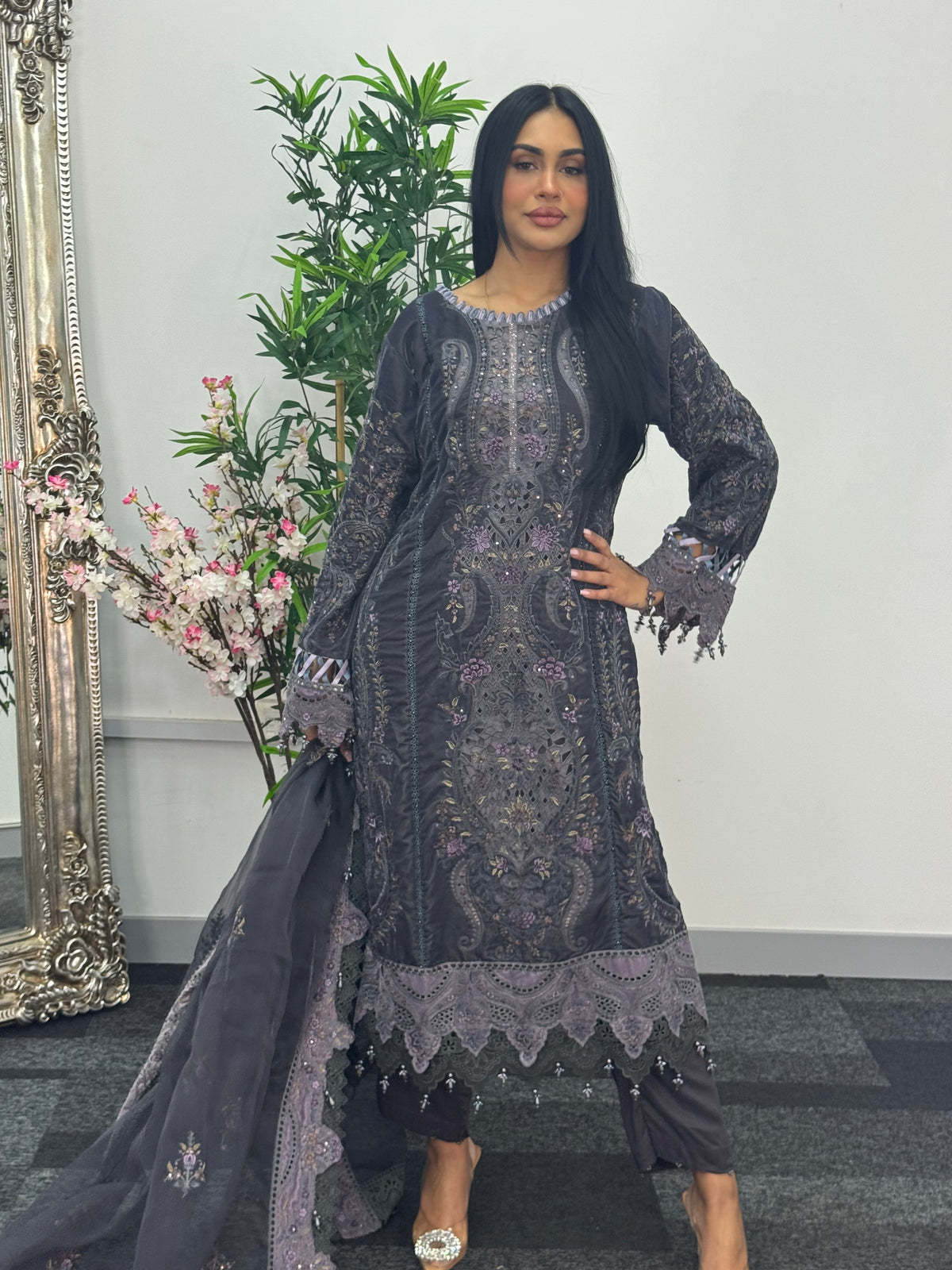 Maria B Luxury Velvet - Gray Purple -