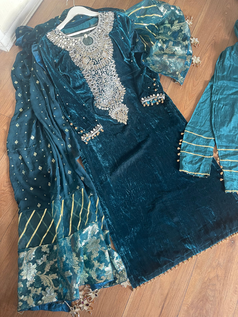 “Peacock” Luxury Velvet Pret with Silver and Gold Party Wedding Outfit - Rang de Boutique