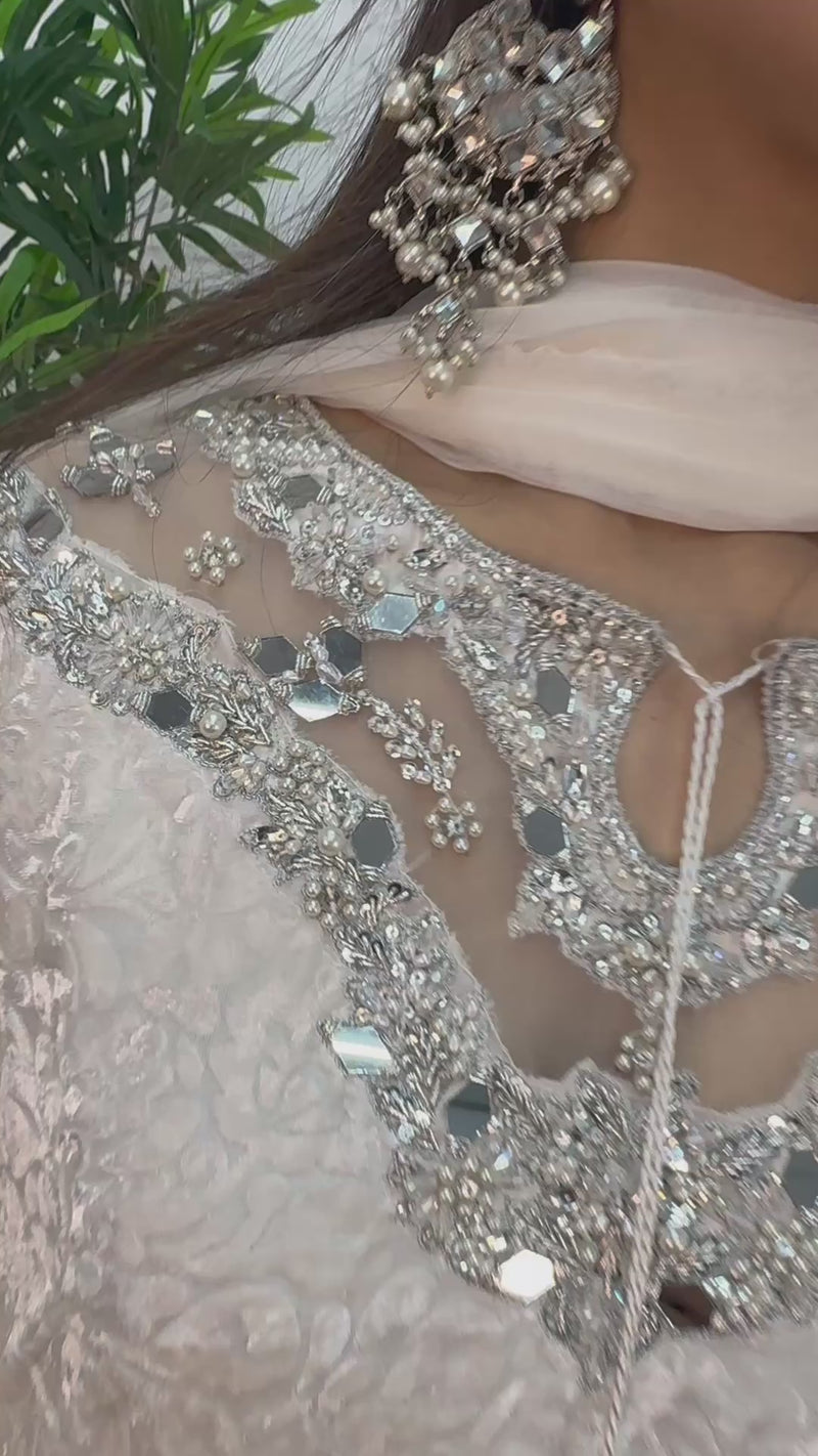 Jheel - White Plachi